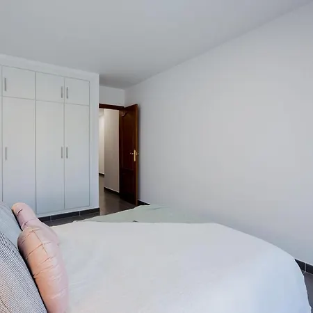 Cristianos Center Iii * لوس كريستيانوس